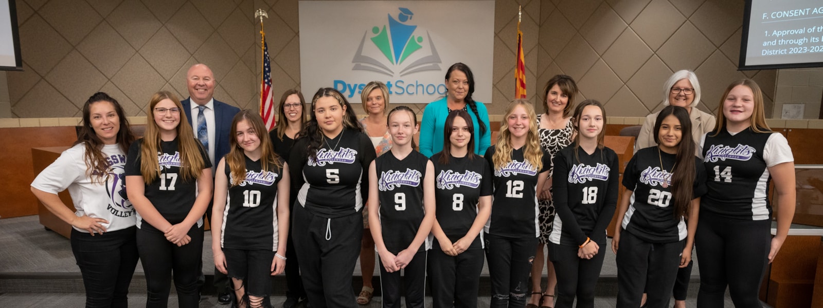 girls volleyball team